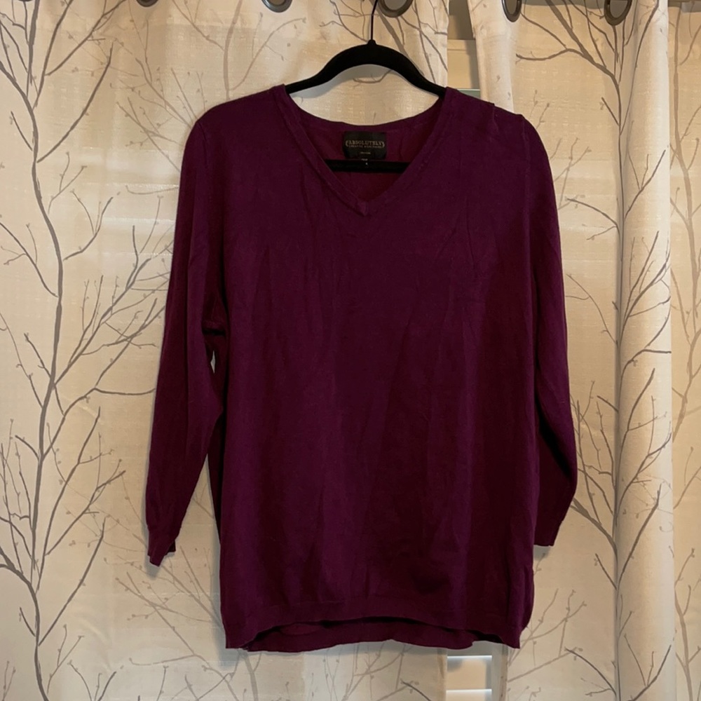 Lightweight Purple V-Neck Sweater 3/4 Sleeves